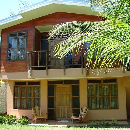 Babilonia Lejlighedshotel Cahuita Eksteriør billede