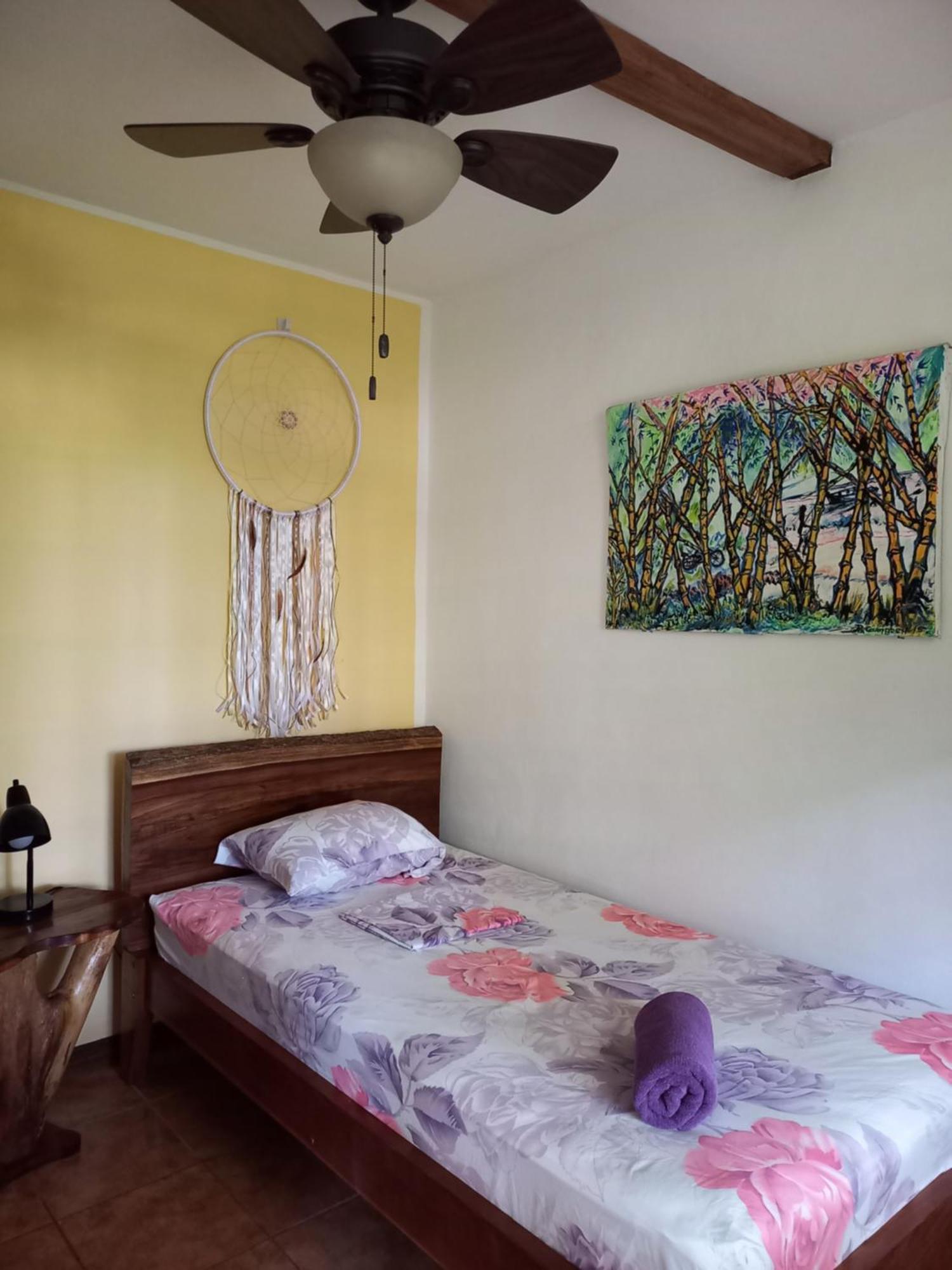 Babilonia Lejlighedshotel Cahuita Eksteriør billede