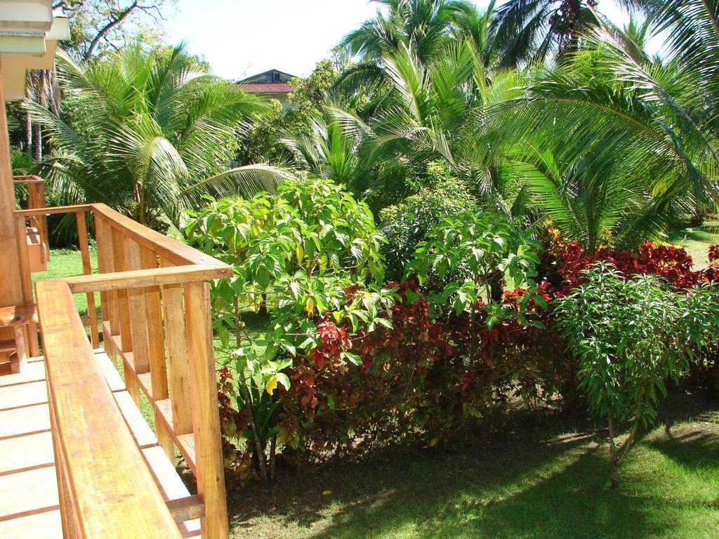 Babilonia Lejlighedshotel Cahuita Eksteriør billede