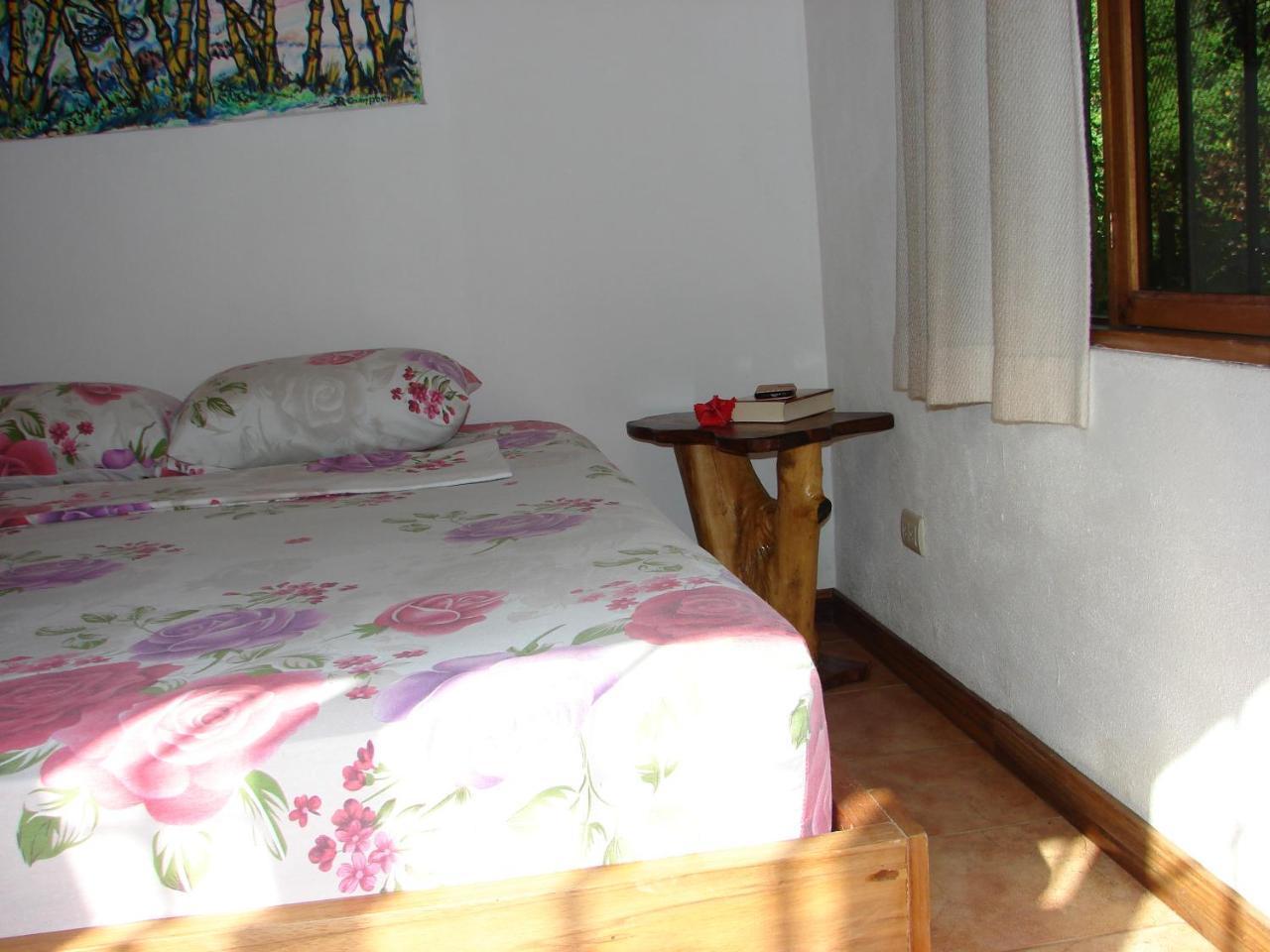 Babilonia Lejlighedshotel Cahuita Eksteriør billede