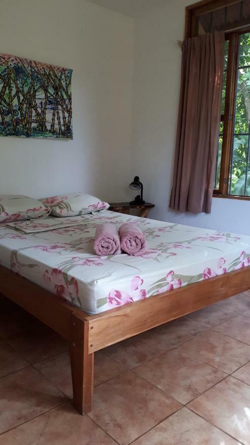 Babilonia Lejlighedshotel Cahuita Eksteriør billede
