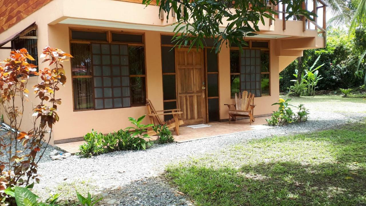 Babilonia Lejlighedshotel Cahuita Eksteriør billede